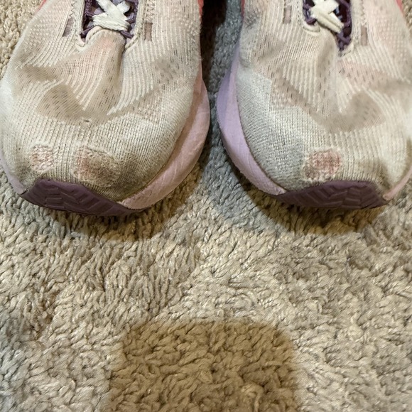 ASICS Novablast 5 Shoes Womens Size 9 Pink Beige Trail Running Sneakers 10128765 - Picture 3 of 7